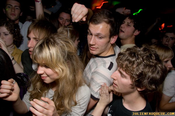 Zane Lowe Home Taping Tour, Simian Mobile Disco, Fez Club