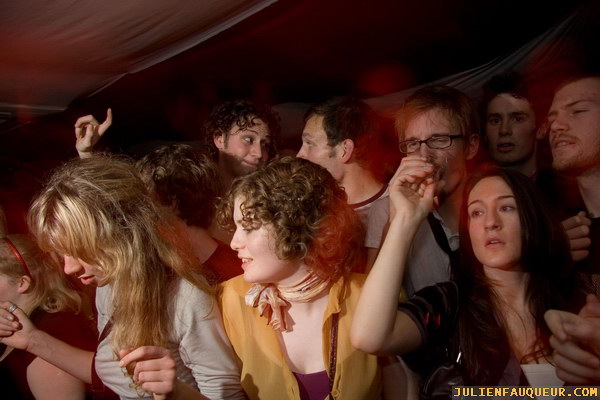 Zane Lowe Home Taping Tour, Simian Mobile Disco, Fez Club