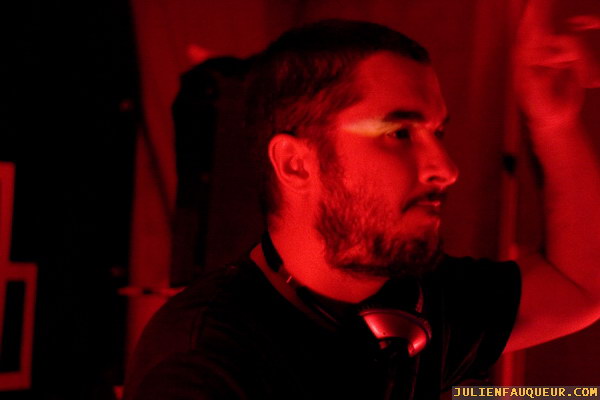 Zane Lowe Home Taping Tour, Simian Mobile Disco, Fez Club