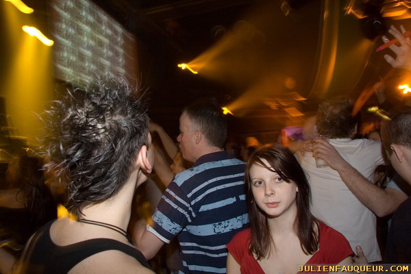 BIG 6 years night at the junction: Judge Jules, Andy Whitby, DJ SY. Hard dance. 