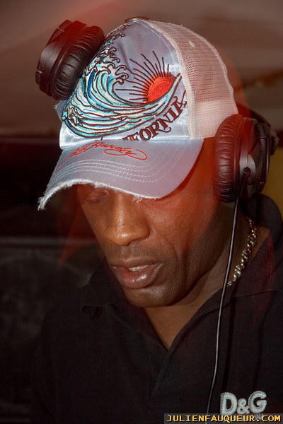 fabio (BBC radio1), commix, nu:tone, logistics - spoonfed - fez club