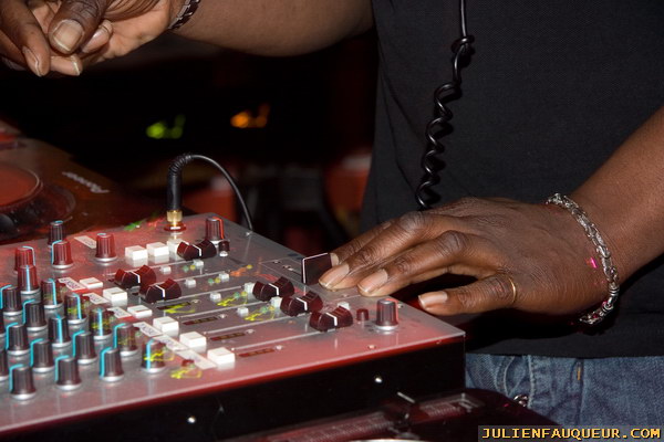 fabio (BBC radio1), commix, nu:tone, logistics - spoonfed - fez club