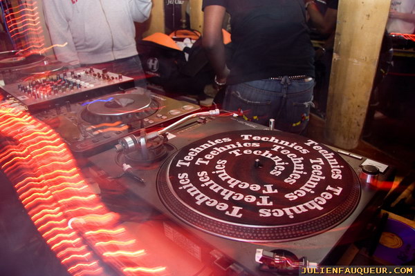 fabio (BBC radio1), commix, nu:tone, logistics - spoonfed - fez club