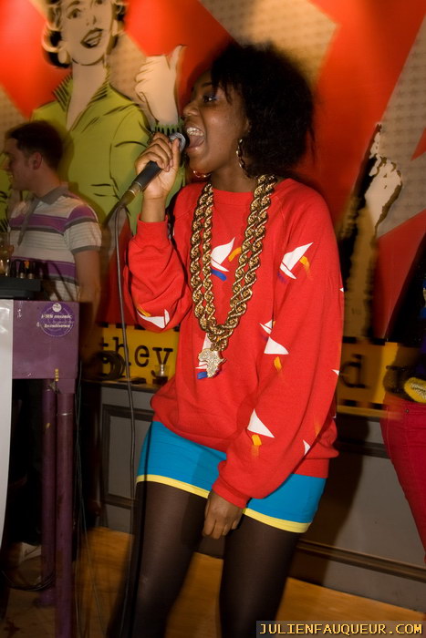 shoot to kill - the star bethnal green - rope chain spiller kidz