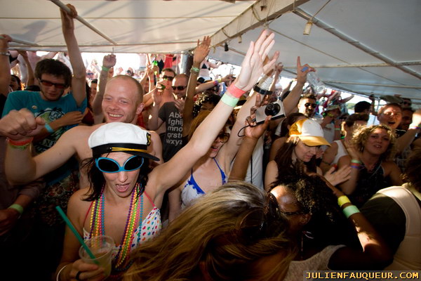 croatia. electric elephant festival. boat party. petrcane. 
