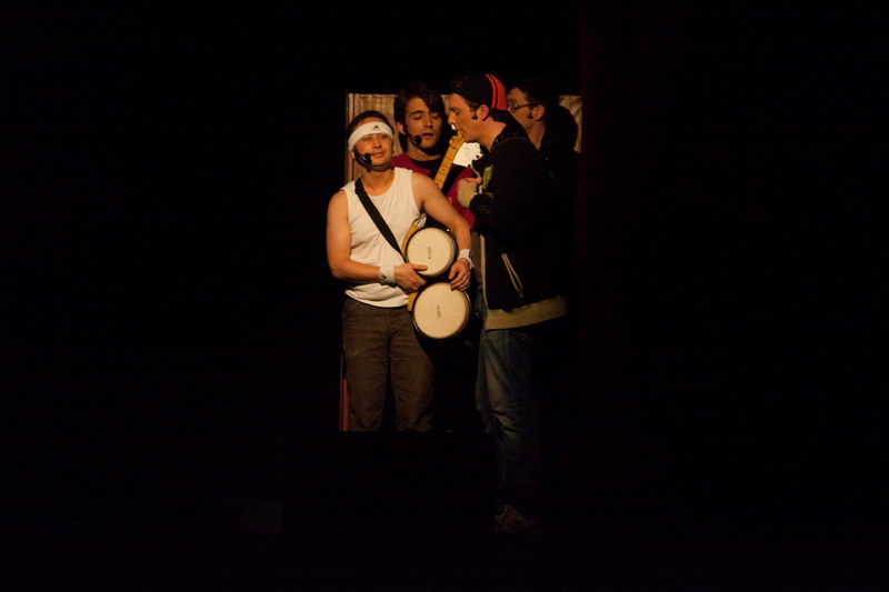 [IMG_2644.JPG] Alibi Alleluia - la representation - Theatre de la Reine Blanche