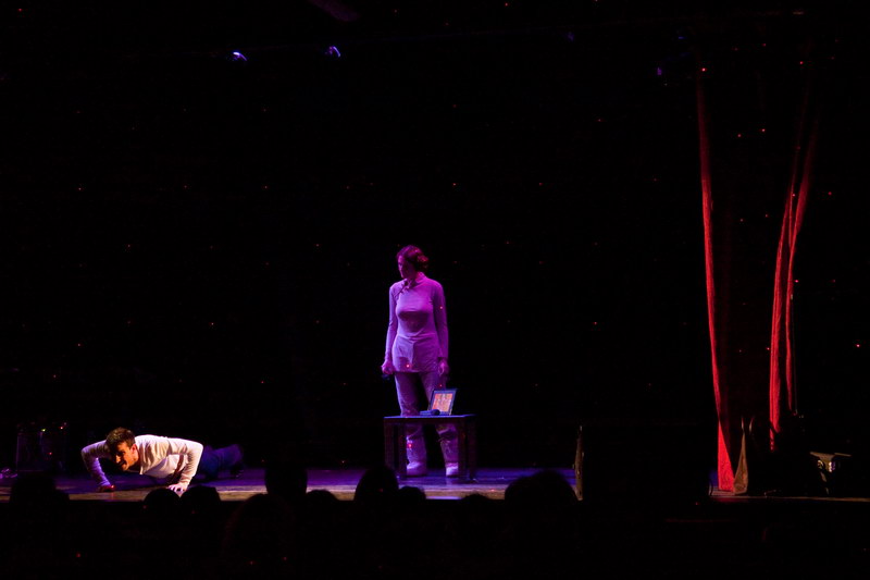 [IMG_2744.JPG] Alibi Alleluia - la representation - Theatre de la Reine Blanche