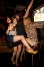 [IMG_5318.JPG] kyla's 30th at pure groove's