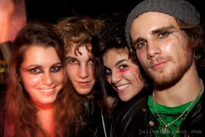 [IMG_6709.JPG] lowlife halloween party 2009 - corsica studios