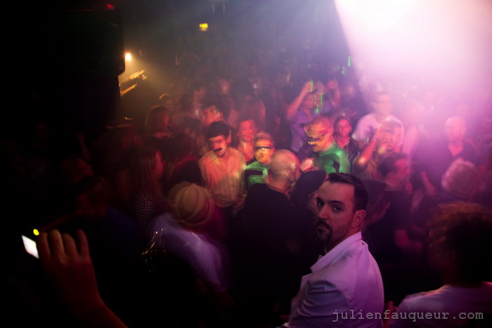 [IMG_6720.JPG] lowlife halloween party 2009 - corsica studios