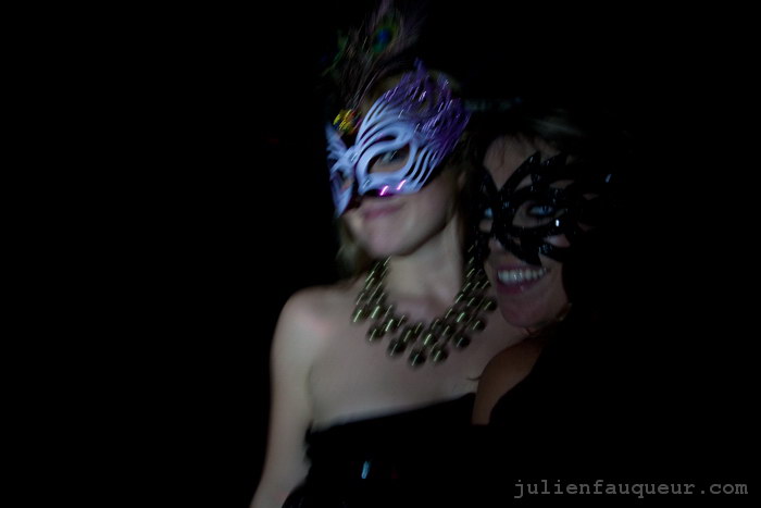 [IMG_6780.JPG] lowlife halloween party 2009 - corsica studios
