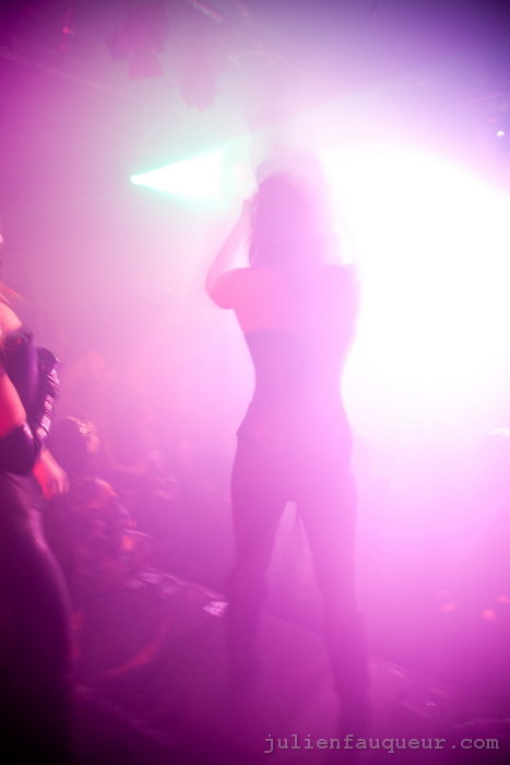 [IMG_6797.JPG] lowlife halloween party 2009 - corsica studios