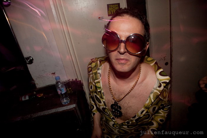 [IMG_6816.JPG] lowlife halloween party 2009 - corsica studios