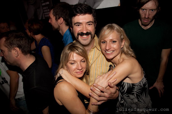 [IMG_6890.JPG] lowlife halloween party 2009 - corsica studios