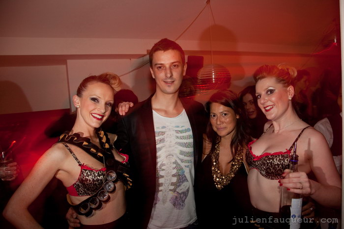[IMG_8040.JPG] electric house - valentine's party