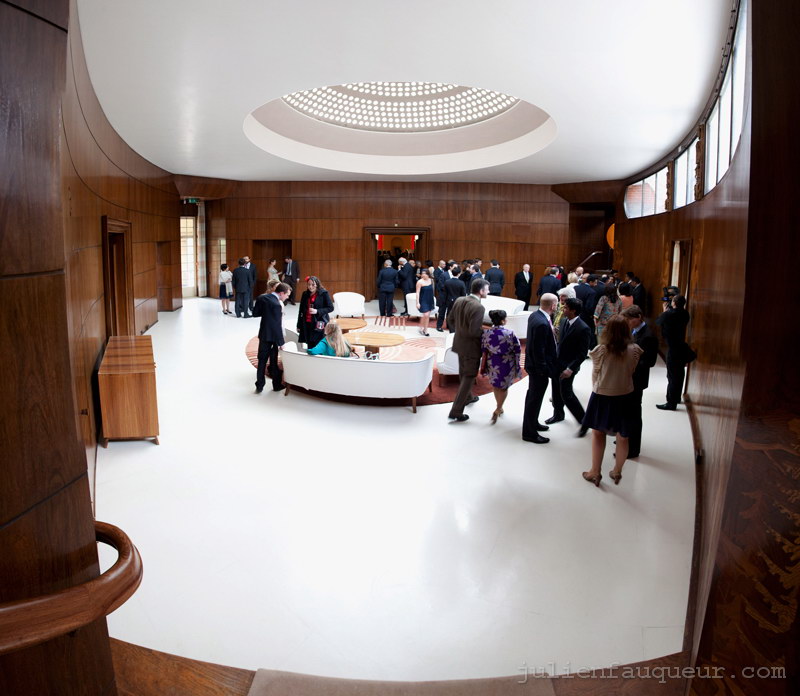 [IMG_8393_8408_pano_lobby_2.JPG] priya and bayju's wedding 1/2