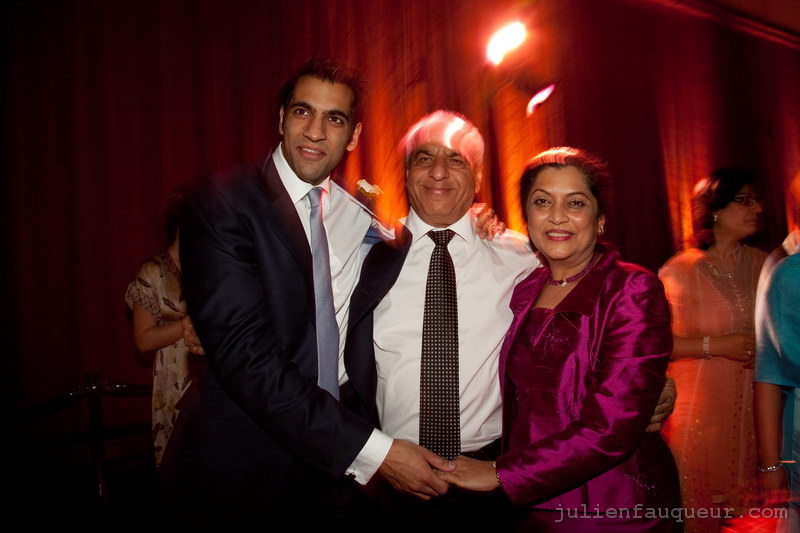[IMG_8708.JPG] priya and bayju's wedding 1/2